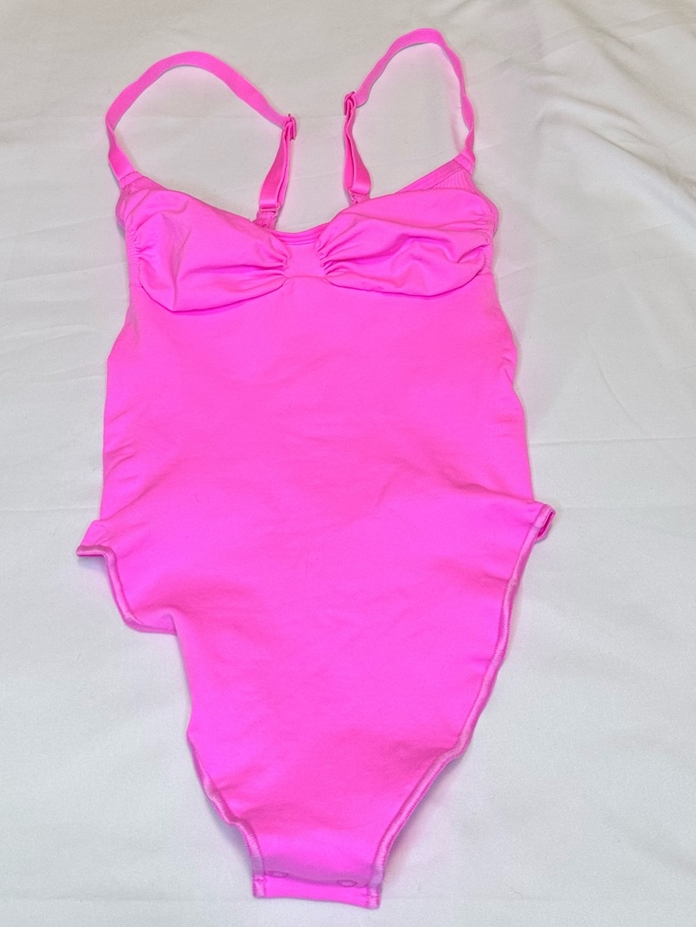 SKIMS Seamless Sculpt Thong Bodysuit Neon Pink Size M
